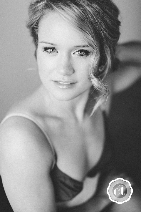 boudoir-by-courtney-retro-boudoir-shoot-vintage-columbia-mo-divas-vixen-best-columbia-mo-boudoir-photography