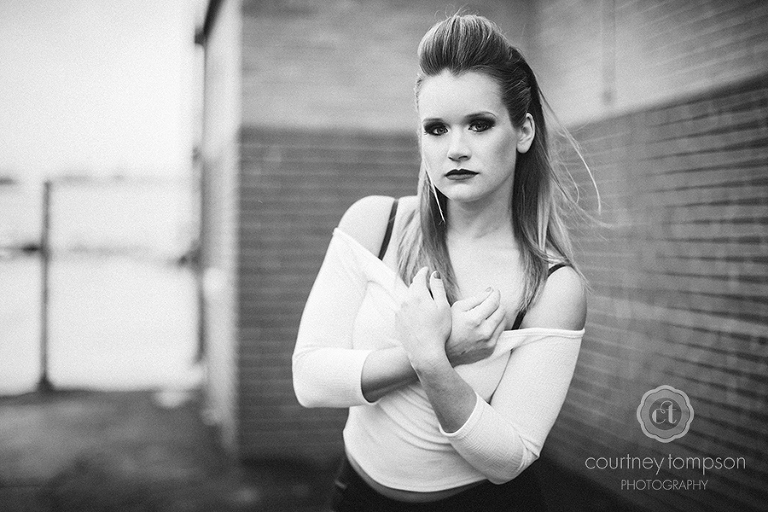 EDITORIAL-BOUDOIR-SHOOT-BY-COURTNEY-TOMPSON-PHOTOGRAPHY-COLUMBIA-MO
