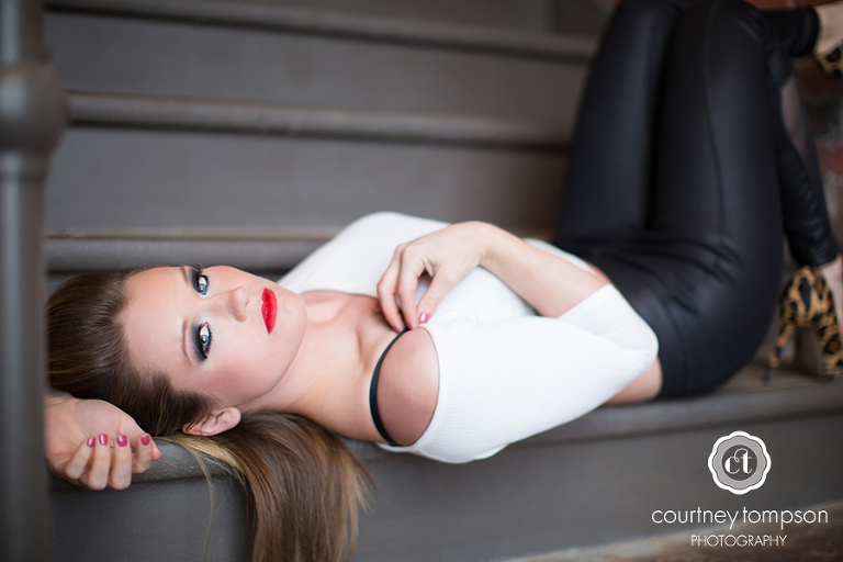 EDITORIAL-BOUDOIR-SHOOT-BY-COURTNEY-TOMPSON-PHOTOGRAPHY-COLUMBIA-MO