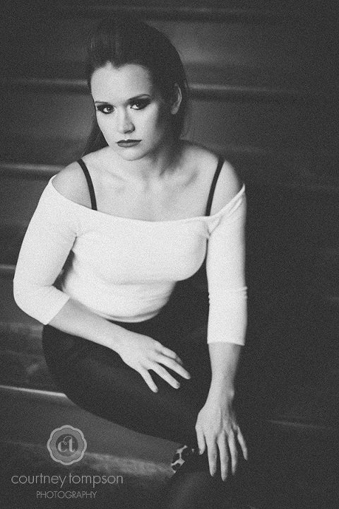EDITORIAL-BOUDOIR-SHOOT-BY-COURTNEY-TOMPSON-PHOTOGRAPHY-COLUMBIA-MO