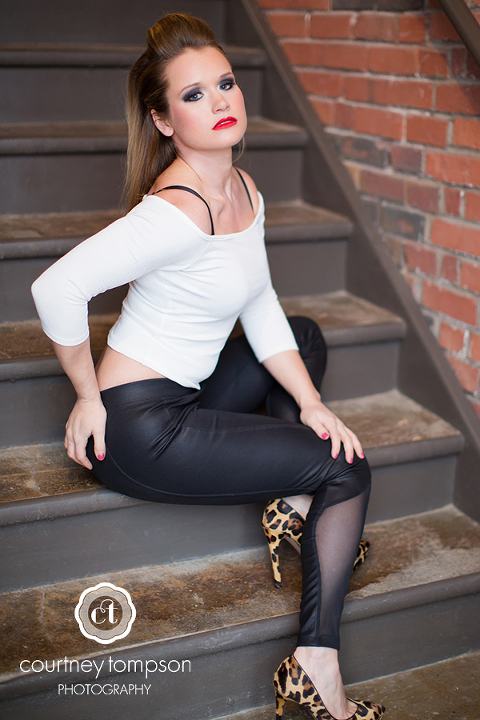 EDITORIAL-BOUDOIR-SHOOT-BY-COURTNEY-TOMPSON-PHOTOGRAPHY-COLUMBIA-MO