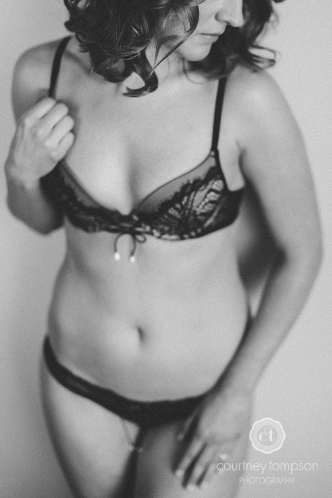 Columbia-MO-Boudoir-Photography-by-boudoir-by-courtney