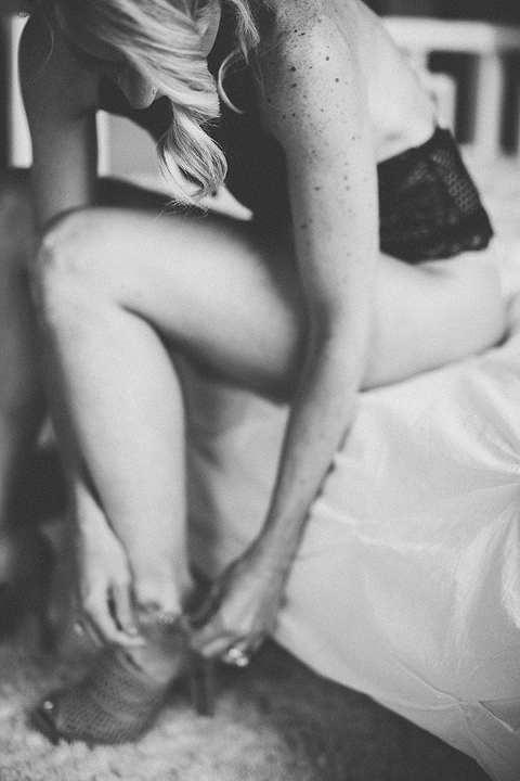 alluring-intimate-powerful-boudoir-photography-by-Courtney-Tompson-Photography