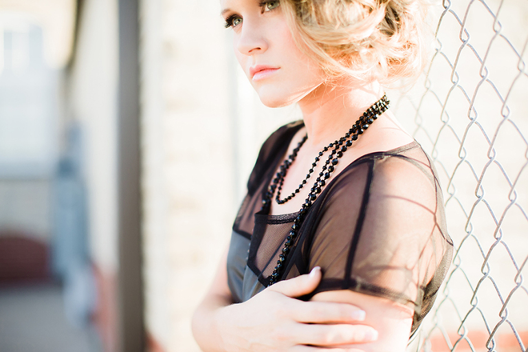 outdoor-boudoir-photography-by-boudoir-by-courtney-www.boudoirbycourtney.com
