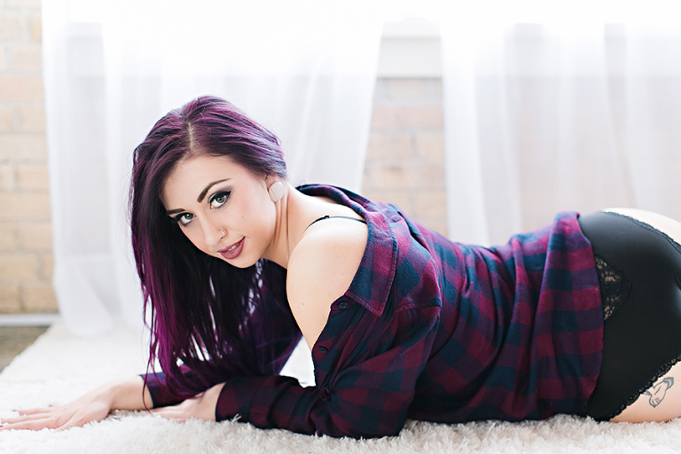 Columbia-MO-Natural-Light-Boudoir-photography-by-Boudoir-by-Courtney