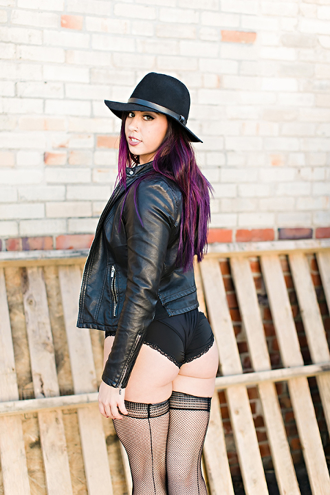 Columbia-MO-Natural-Light-Boudoir-photography-by-Boudoir-by-Courtney