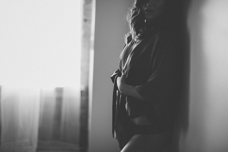 Columbia-MO-Boudoir-Photography-by-Courtney-Tompson-Photography-boudoir-photographer