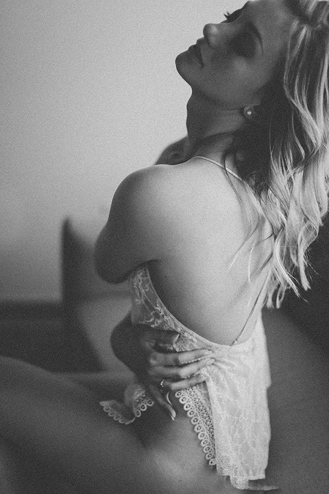 MIDWEST-BOUDOIR-PHOTOGRAPHY-BY-BOUDOIR-BY-COURTNEY