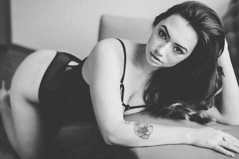 Boudoir-by-courtney's-midwest-boudoir-studio