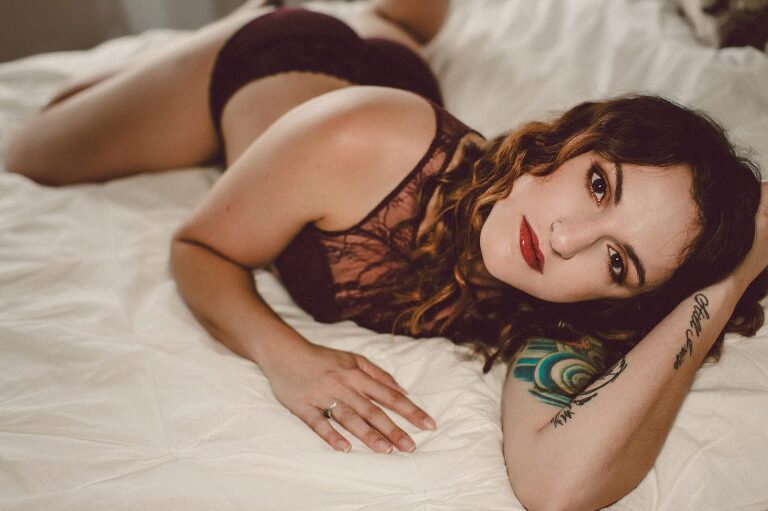Midwest-boudoir-photography-by-boudoir-by-Courtney