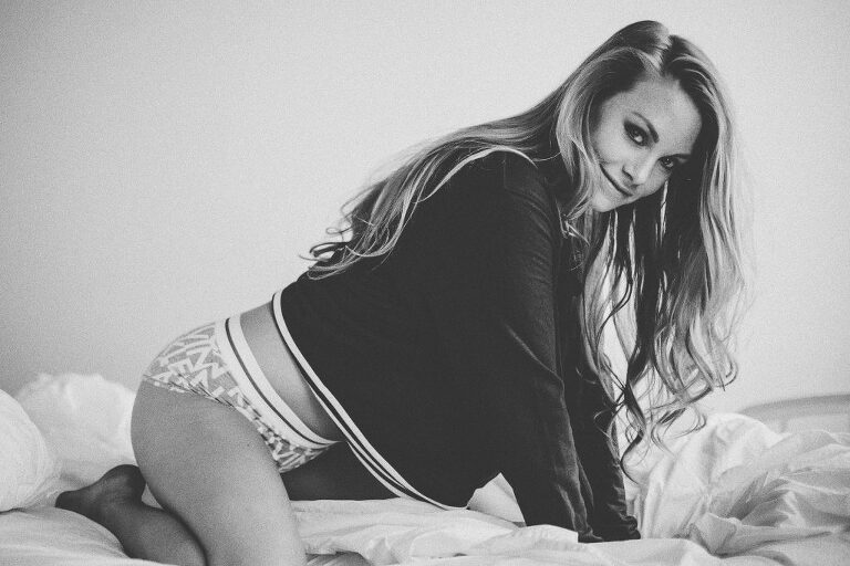 Midwest-boudoir-studio-boudoir-by-courtne