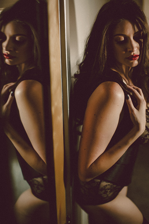 Night-shoot-boudoir-by-courtney