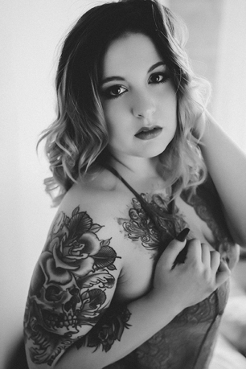 Boudoir-studio-columbia-mo-curvy-model-boudoir