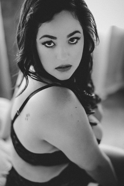 boudoir-by-courtney-columbia-missouri-boudoir-studio
