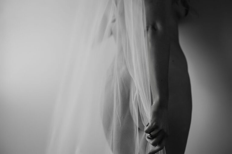 Columbia-MO-Best-Boudoir-Photos-by-Boudoir-by-Courtney-Bridal-Photoshoot